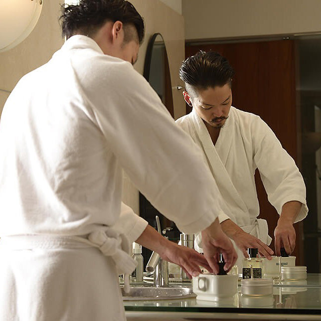 プロ理容師が教えるウェットシェービング(髭剃り)のコツ 2012年くらいのブログ記事です