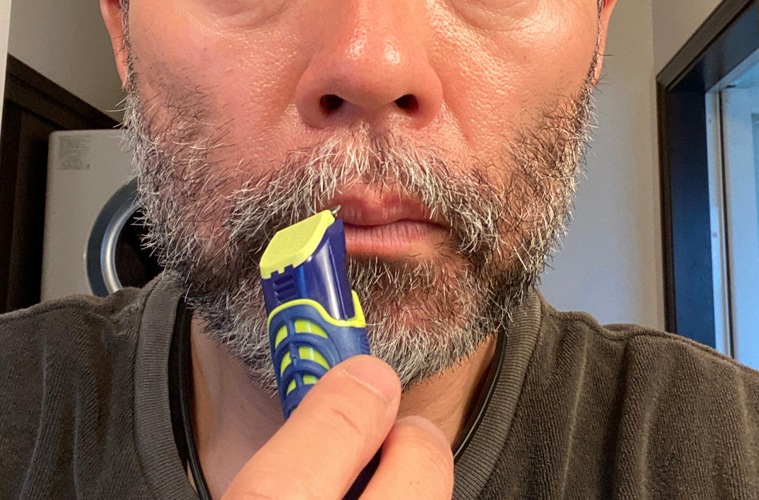 19日目!遂に伸ばしたヒゲを手入れする!!