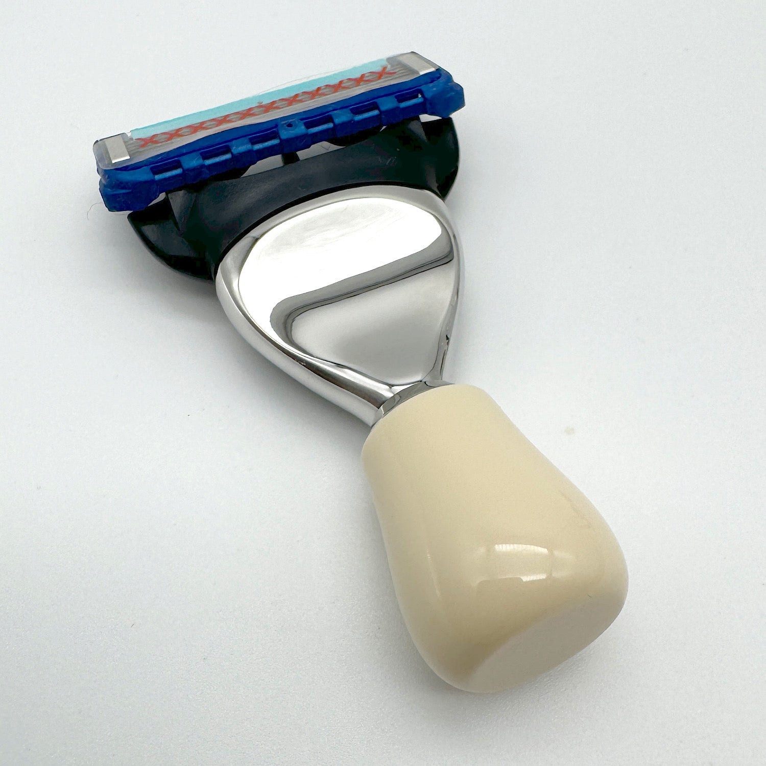 レビューをしてくれる方限定 MICRO 初代モデル WHITE RESINA ホワイトレジーナ WEB限定商品 送料無料