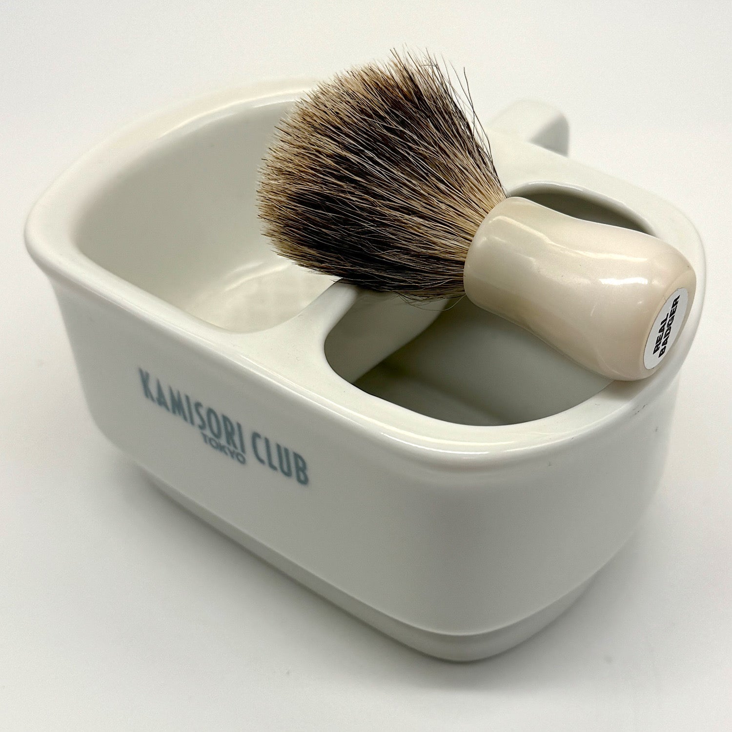 クラシカルシェービングスターターキット ミニサイズのシェービングブラシ パールホワイト 限定6pcs