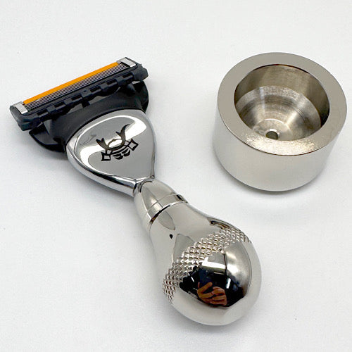 数量限定ステルス企画 MICRO DUOMO rasoio Luna d'argento KABUTO for REGALO