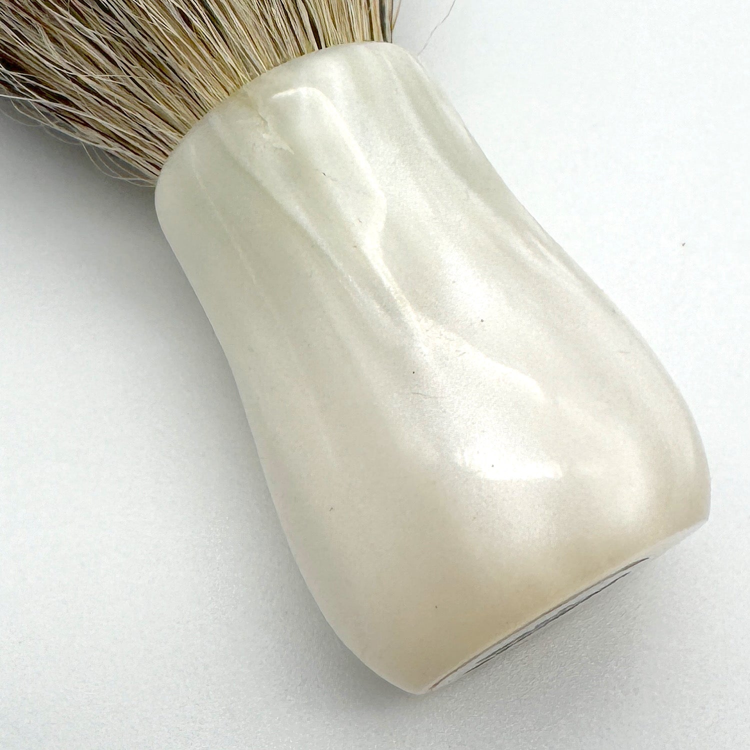 MICRO SHAVING BRUSH ミニサイズのシェービングブラシ　白